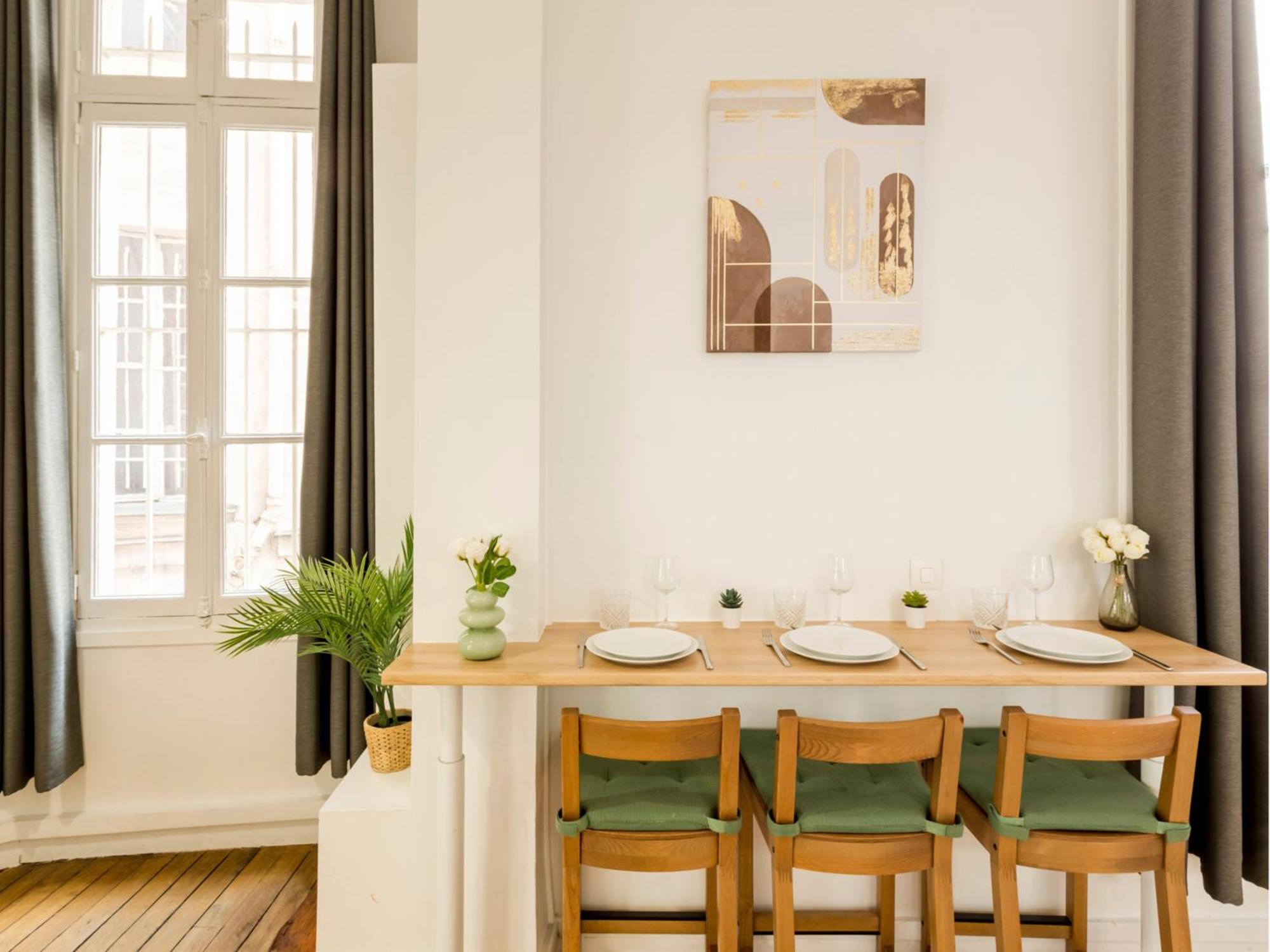 Cozy - Louvre - Clery Parigi